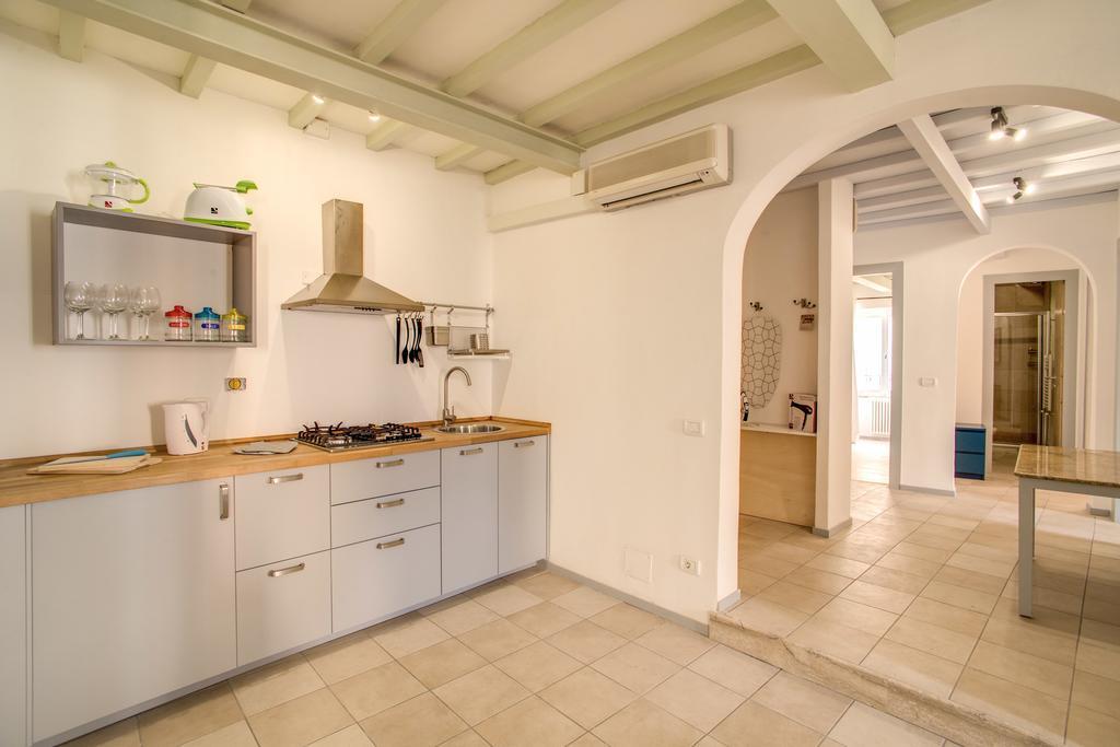 Three Bedroom Apartment Campo Dei Fiori Рим Экстерьер фото